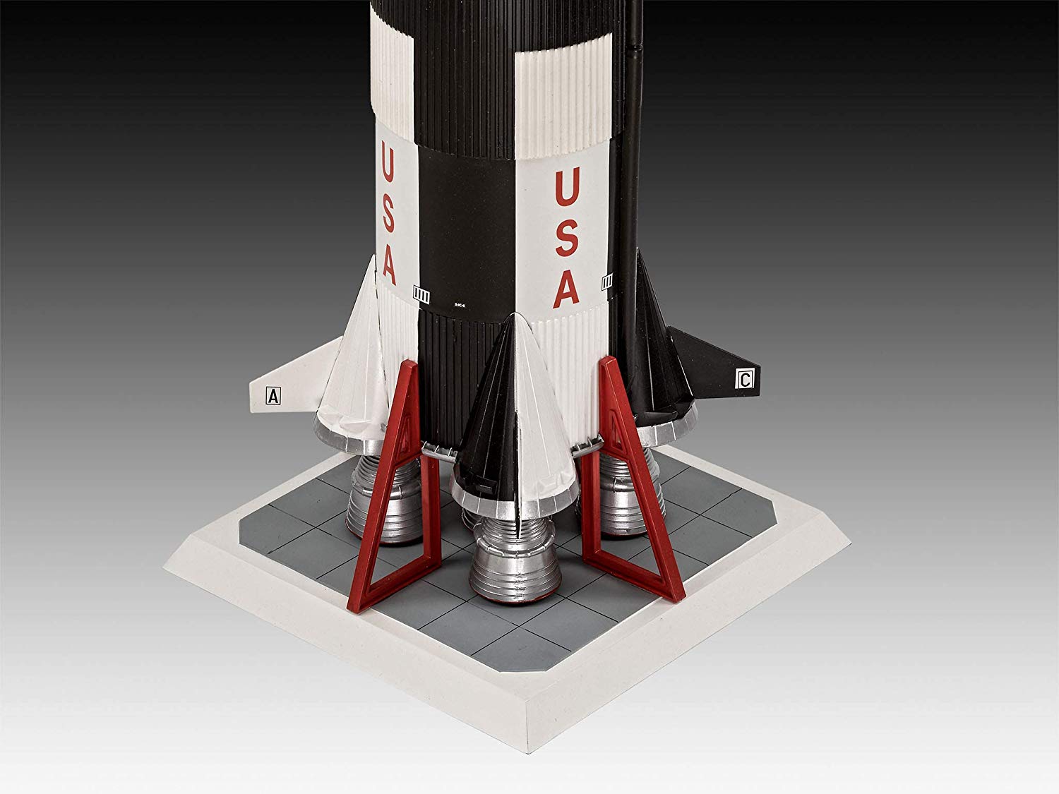 Apollo 11 Foguete Saturno V 1/96 Revell 3704 - limahobbies