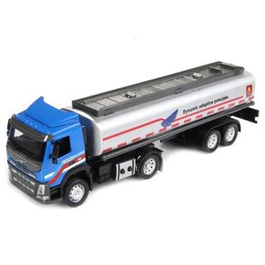 CAL68380_2167_1-CAMINHAO-MINIATURA-COM-LUZES-E-SONS---1-50---VOLVO