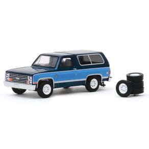 Miniatura-The-Hobby-Shop-S8-1986-Chevrolet-K5-Blazer---1-64---Greenlight-GRE9708097080E