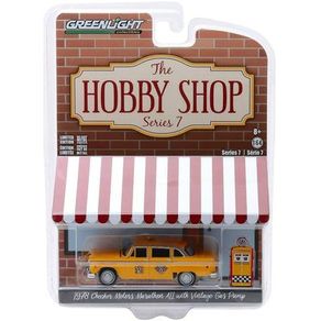 Miniatura---The-Hobby-Shop-S7---1978-Taxi-Motors-Marathon---1-64---Greenlight