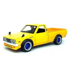 Miniatura-Pick-Up-Datsun-620-1973-1-24-Maisto-Special-Edition---AMARELO