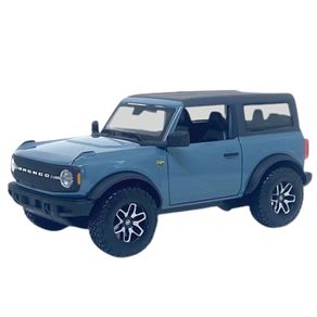 Miniatura-Carro-Ford-Bronco-Badlands-2021-1-24-Azul