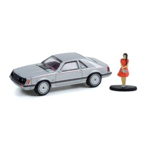 Miniatura-Carro-Ford-Mustang-Coupe-com-figura-1979-1-64