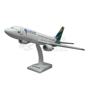 Miniatura-Aviao-De-Madeira-Boeing-737-Latam