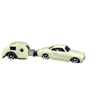 Miniatura-Carro-Volkswagen-Karmann-Ghia-1966-e-Traveler-Trailer-1-64
