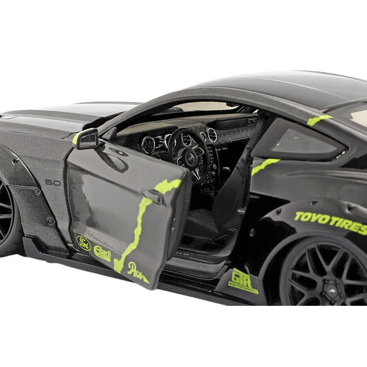 Miniatura Carro Ford Mustang Gt 2015 1/18 Cinza Maisto 32615