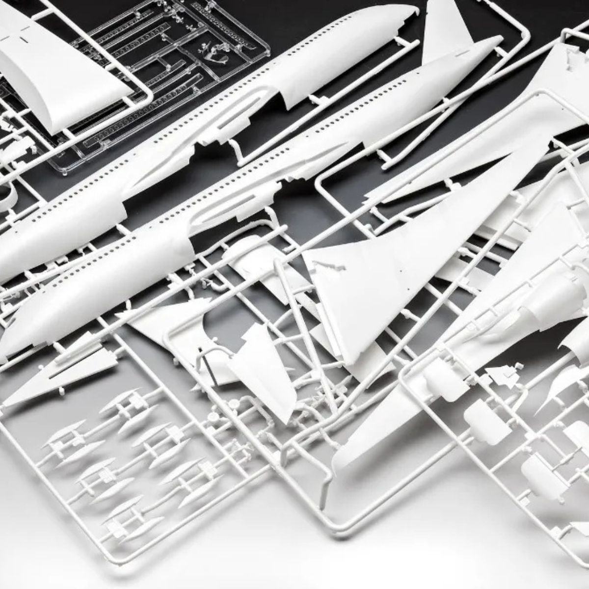 Airbus A350-900 Lufthansa New Livery 1/144 Revell 3881 - limahobbies